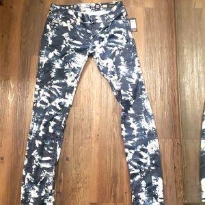 Miss Me Jeans 28 new with tag